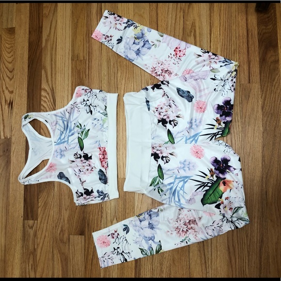 Women’s yoga/exercise outfit - Picture 5 of 8